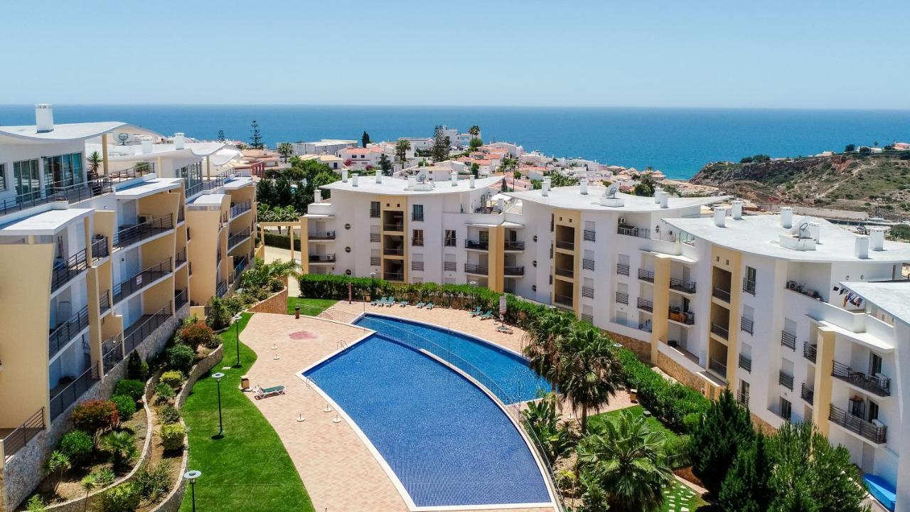 Bnb Homes Ocean View Apartment With Sunbathing Terrace, 2 Swimming Pools & Tennis Court Albufeira Esterno foto