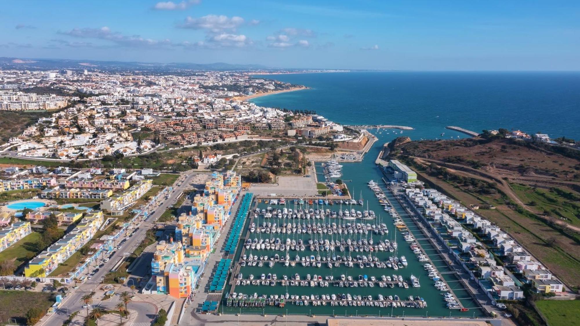 Bnb Homes Ocean View Apartment With Sunbathing Terrace, 2 Swimming Pools & Tennis Court Albufeira Esterno foto